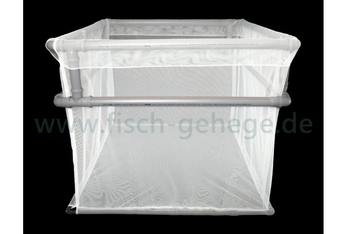 Gehege mit Springschutzrahmen