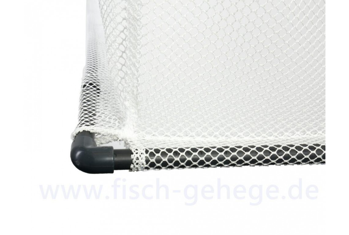 Gehege mit Springschutzrahmen
