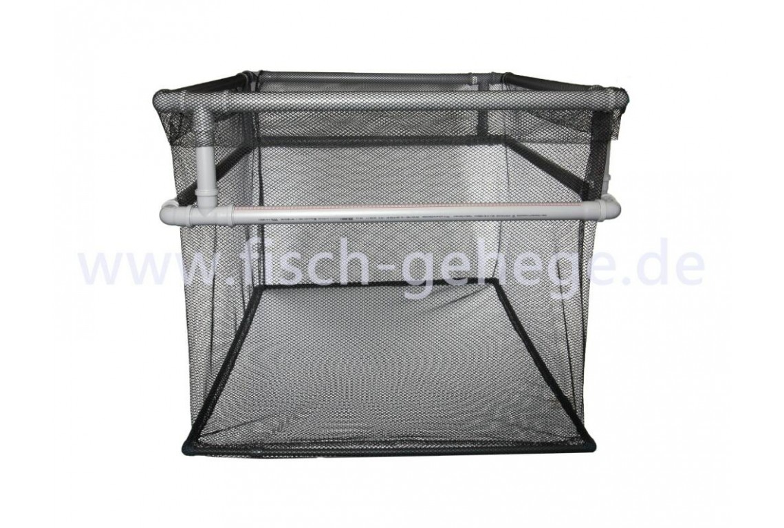 Gehege mit Springschutzrahmen